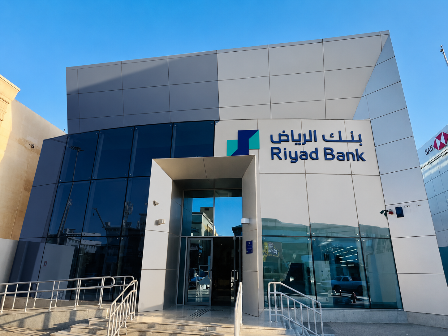 تظليل زجاج فروع بنك الرياض
